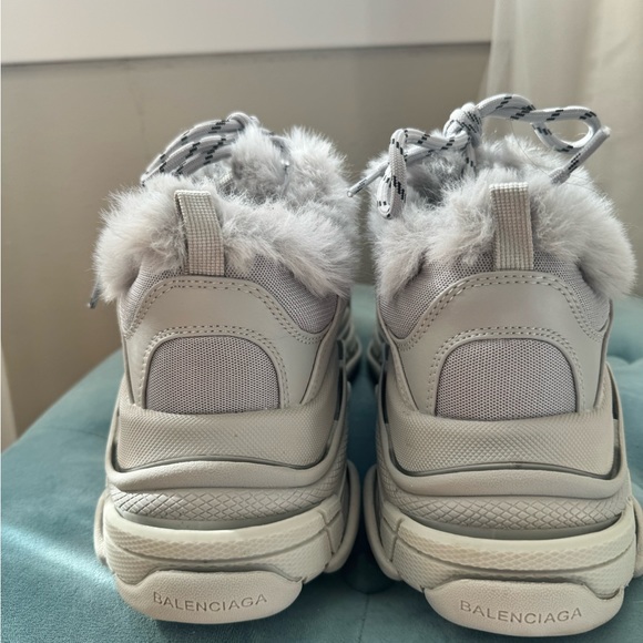 Balenciaga - Picture 6 of 7